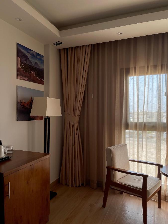 Alsahwa Hotel Seeb ภายนอก รูปภาพ