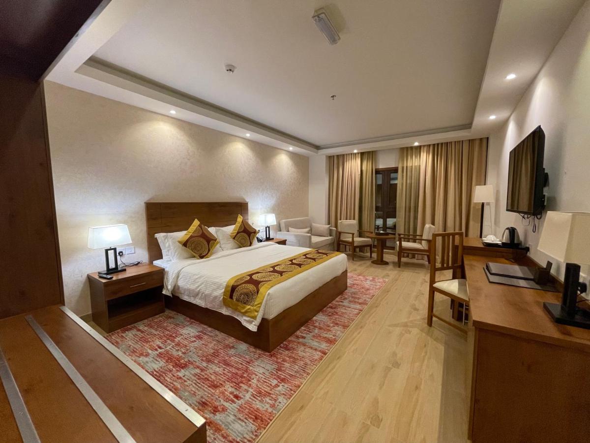Alsahwa Hotel Seeb ภายนอก รูปภาพ